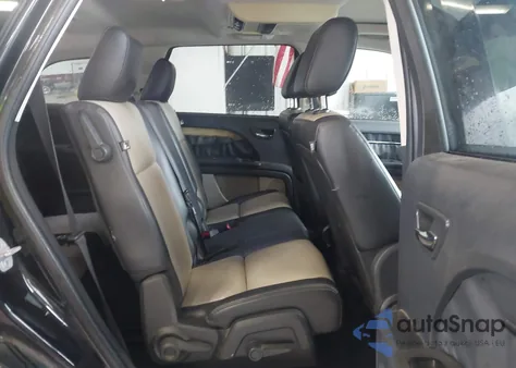 2009 Dodge Journey R/T z USA, uszkodzony, nr VIN 3D4GG67VX9T249536